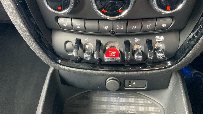 MINI Clubman 1.5 Cooper Classic 6dr Auto Petrol Estate